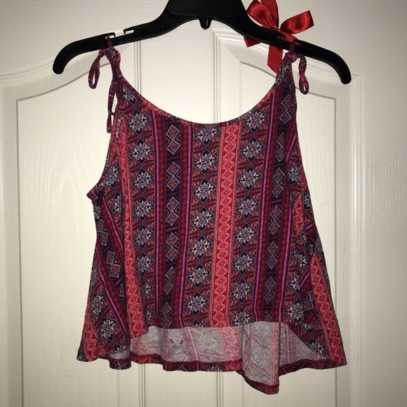 Forever 21 Tops - Crop Top